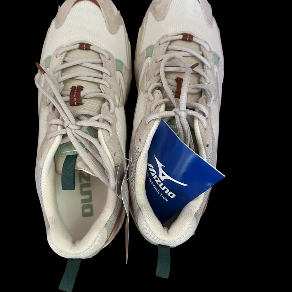 Mizuno Wave Rider 10 White and Brown Athletic Shoes - Picture 7 of 8